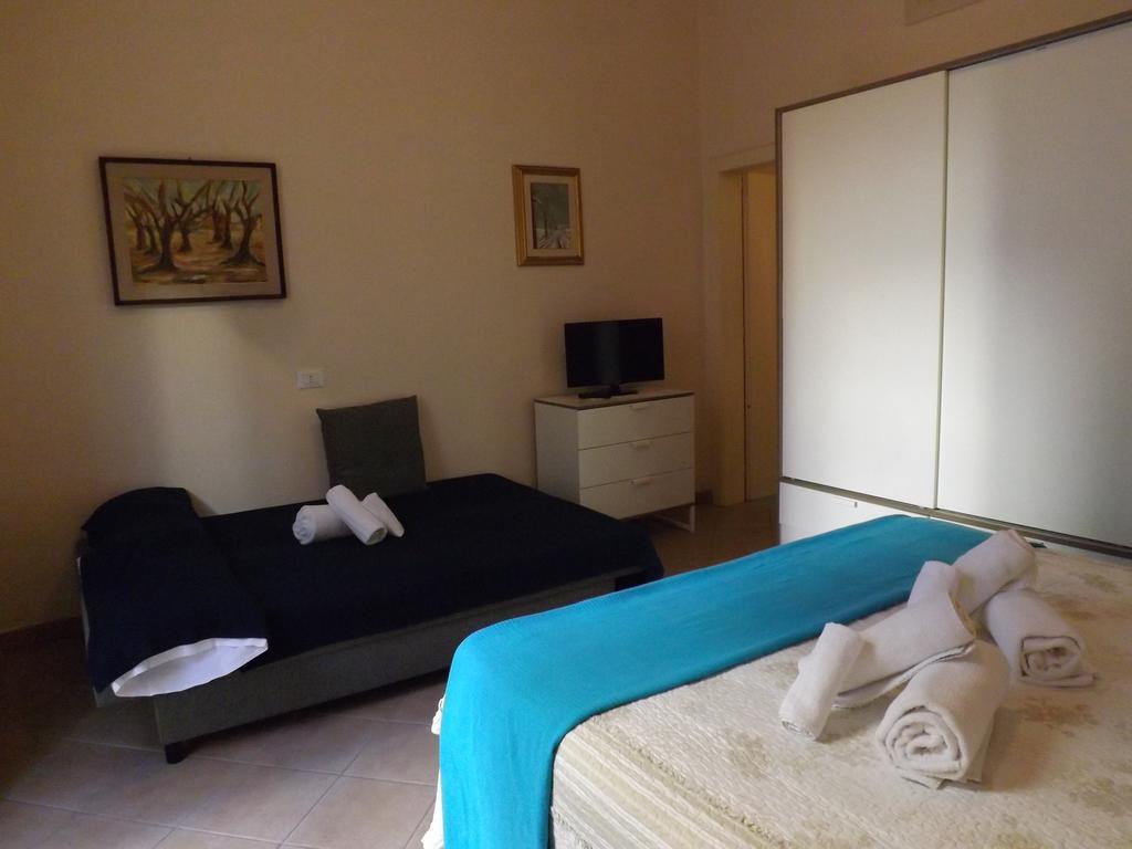 B&B Central Toma Монтекатіні-Терме Екстер'єр фото